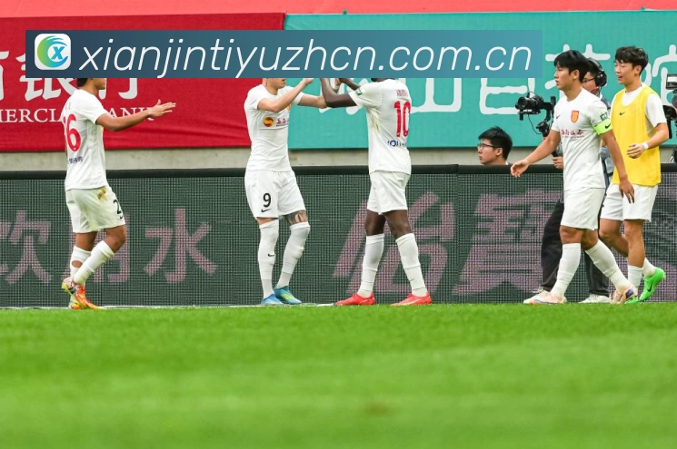 阿隆索对阵奥康:F1大奖赛胜负看点解析:最新赛事动态与深度分析 阿隆索对阵奥康:F1大奖赛胜负看点解析:最新赛事动态与深度分析